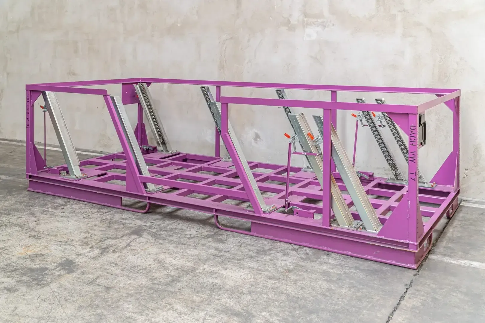 podłóżna paleta pół zautomatyzowana do lini produkcyjnych w zakładzie strumet